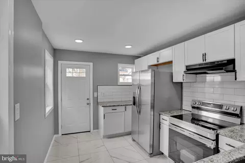 1353 Walnut St, Reading, PA 19604 photo 11