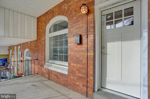 1353 Walnut St, Reading, PA 19604 photo 3