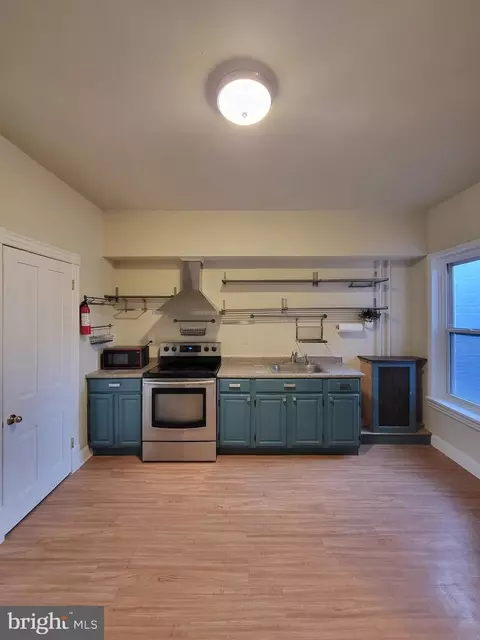 137 Walnut St, Reading, PA 19601 photo 24