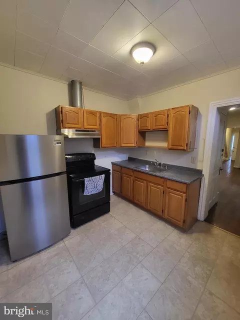 137 Walnut St, Reading, PA 19601 photo 10