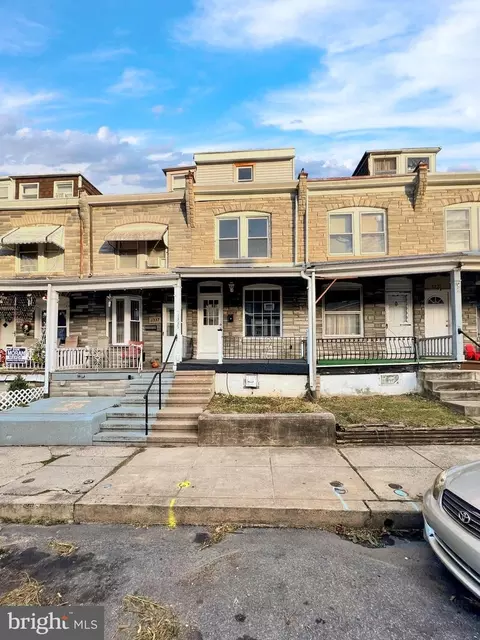 1335 Birch St, Reading, PA 19604 photo 2