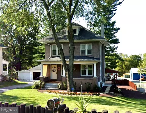 555 Fritztown Rd, Sinking Spring, PA 19608