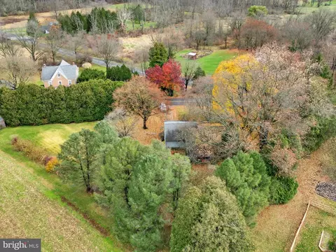 8 Lake Rd, Oley, PA 19547 photo 2