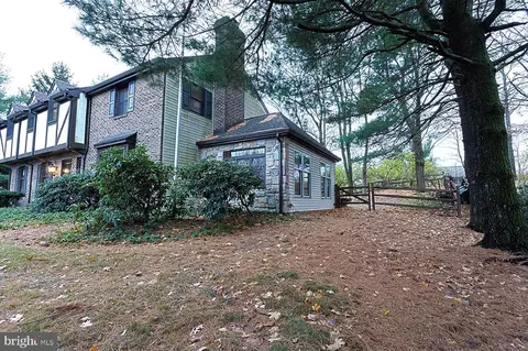 12 Estates Dr, Reading, PA 19606 photo 5