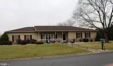 232 Hope Dr, Blandon, PA 19510