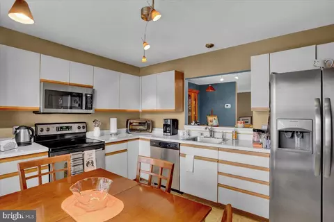 136 Laurel Ct, Reading, PA 19610 photo 10