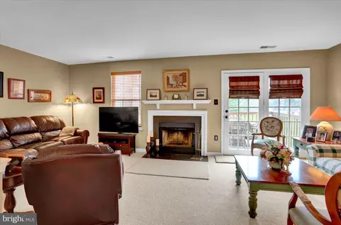 136 Laurel Ct, Reading, PA 19610 photo 5
