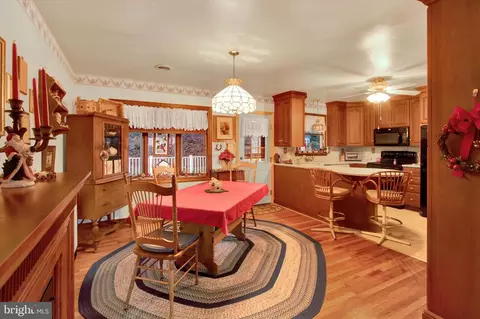 216 Ardmore Ave, Reading, PA 19607 photo 3