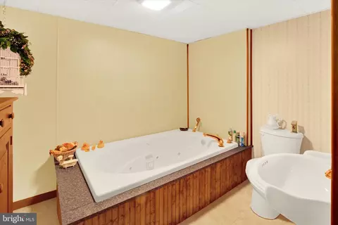 216 Ardmore Ave, Reading, PA 19607 photo 23