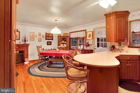 216 Ardmore Ave, Reading, PA 19607 photo 6