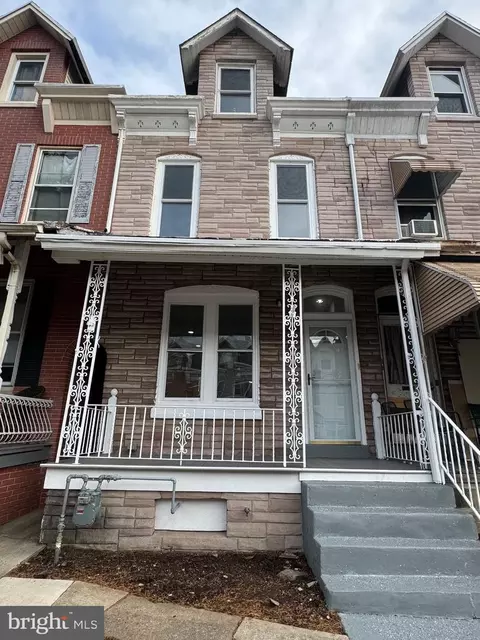 223 Chapel Ter, Reading, PA 19602