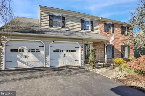 820 Redwood Ave, Reading, PA 19610