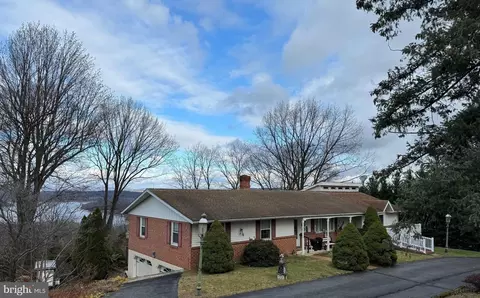 541 Brownsville Rd, Reading, PA 19608