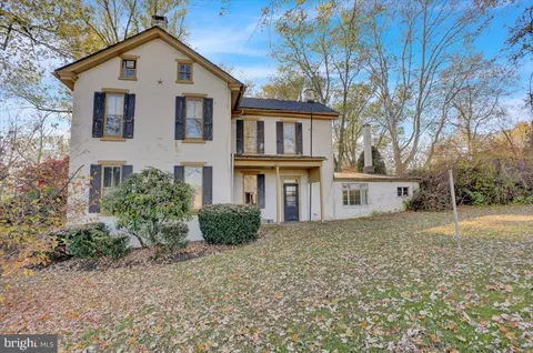 492 Wiest School Rd, Oley, PA 19547