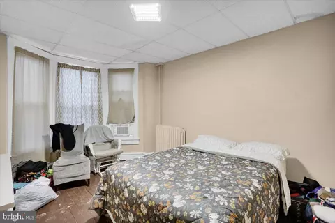 Bedroom - 100 W Spring St, Reading, PA 19601 photo 4 of 5