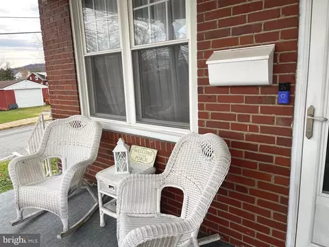 100 Cacoosing Ave, Reading, PA 19608 photo 5
