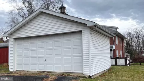 100 Cacoosing Ave, Reading, PA 19608 photo 7