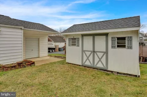 336 S Kenhorst Blvd, Reading, PA 19607 photo 6