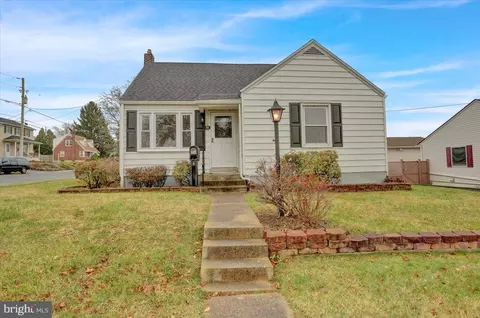336 S Kenhorst Blvd, Reading, PA 19607 photo 2