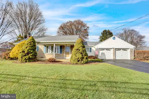 920 N Church Rd, Sinking Spring, PA 19608