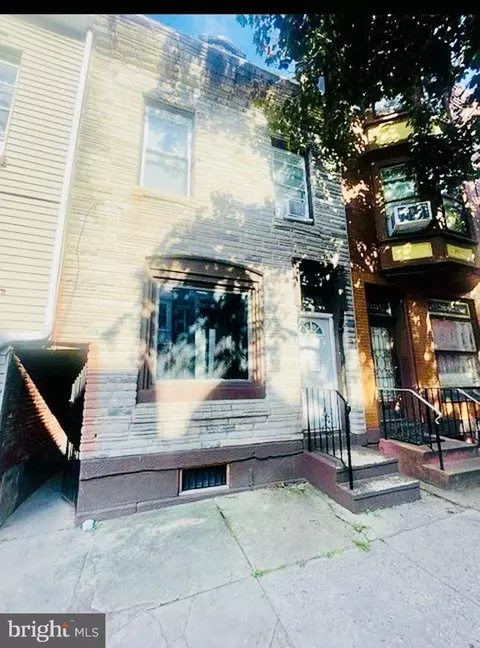 133 N 8th St, Reading, PA 19601