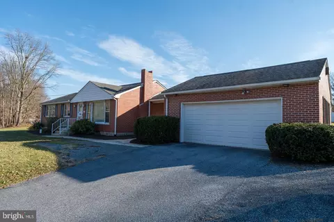 3140 Philadelphia, Oley, PA 19547