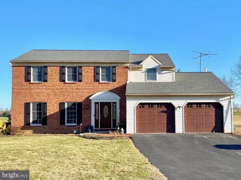 1233 Limekiln Rd, Douglassville, PA 19518