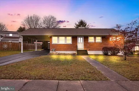204 Wood Ln, Reading, PA 19606