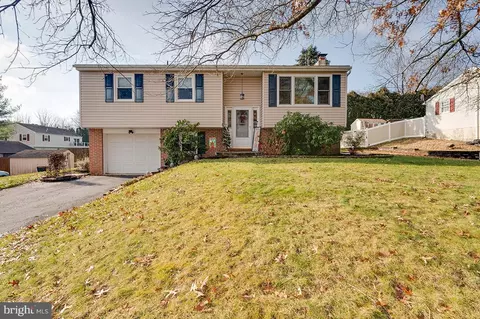 12 Wagon Way, Oley, PA 19547