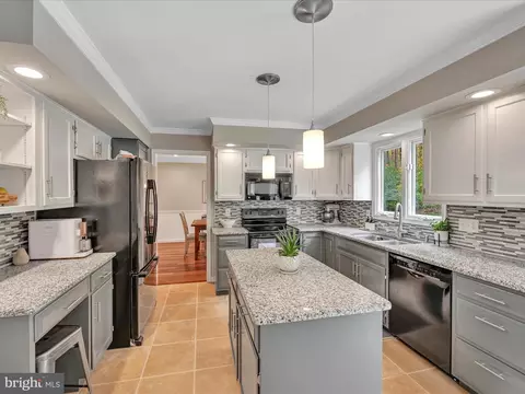 9 Weaver Rd, Reading, PA 19608 photo 13