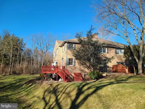 10 Windsor Ct, Reading, PA 19606 photo 3