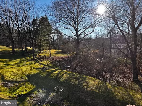 10 Windsor Ct, Reading, PA 19606 photo 37