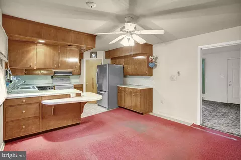 19 Tyrone Ave, Reading, PA 19607 photo 9