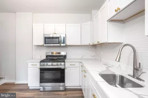 313 Elm St, Reading, PA 19601