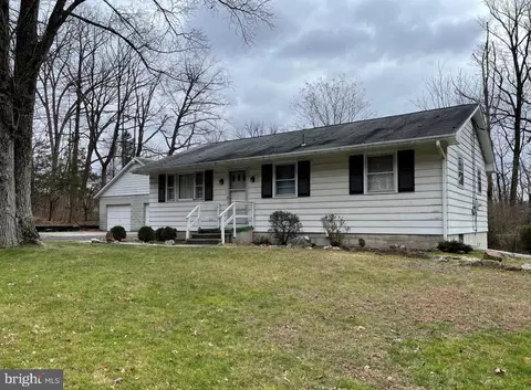 467 Gelsinger Rd, Reading, PA 19608