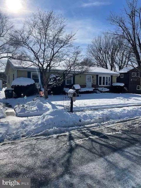 28 W Wilson Ave, Wernersville, PA 19565