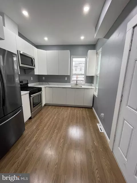351 N Front St, Reading, PA 19601 photo 24