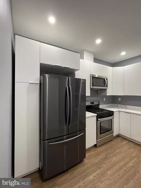 351 N Front St, Reading, PA 19601 photo 28