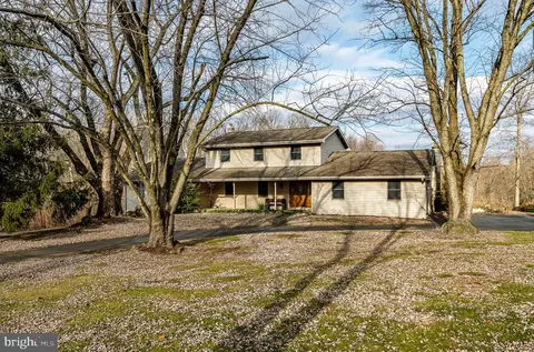211 Lenape Rd, Bechtelsville, PA 19505