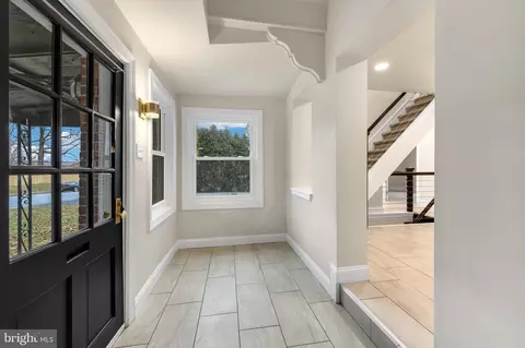 Entry Way - 428 Oley St, Reading, PA 19610 photo 1 of 2