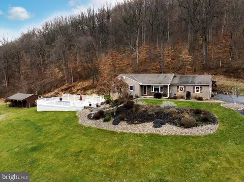 326 Watercress Dr, Birdsboro, PA 19508