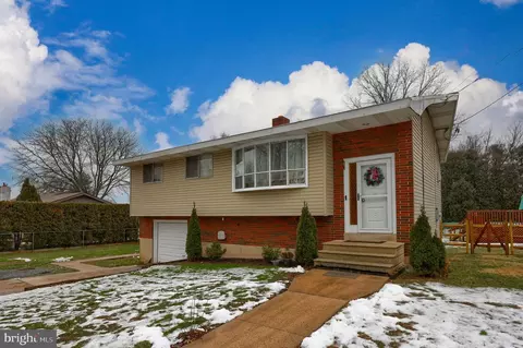 4706 Saint George St, Reading, PA 19606