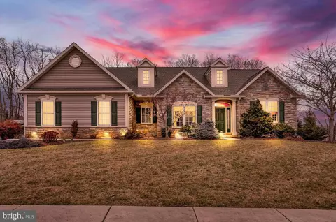 143 Connecticut, Reading, PA 19608
