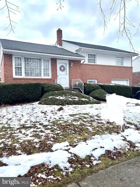 18 Wingert Rd, Reading, PA 19610 photo 3
