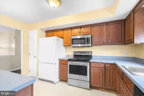 Kitchen - 4377 Hillside Rd, Reading, PA 19606 photo 2 of 2