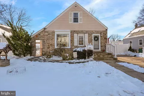 2242 Cleveland Ave, Reading, PA 19609