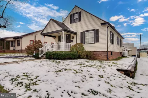 118 N Beech St, Fleetwood, PA 19522
