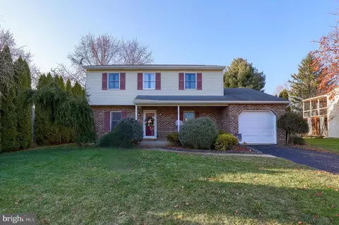 442 Columbus St, Wernersville, PA 19565