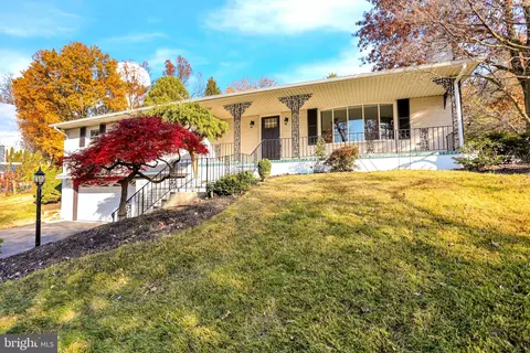 89 Wyomissing Hills Blvd, Reading, PA 19609