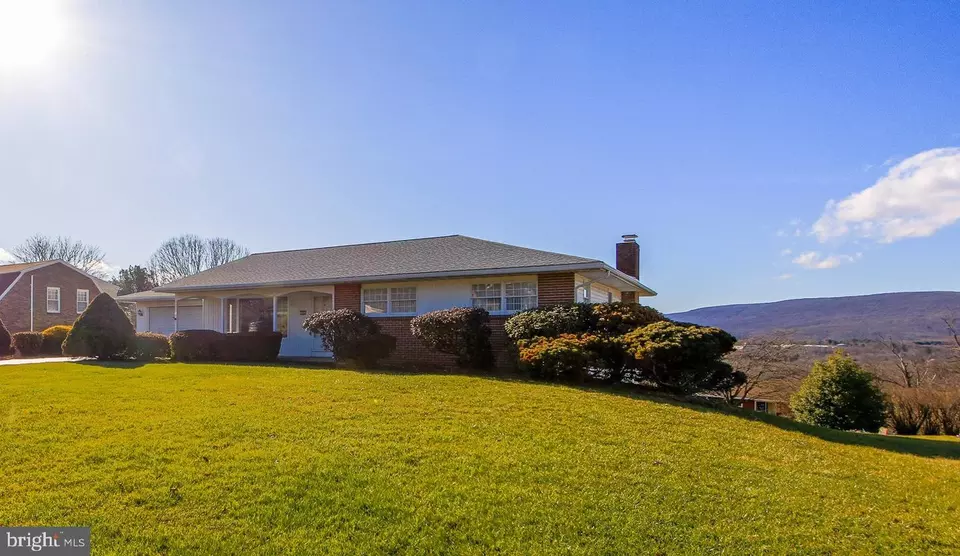 706 N Crescent Ave, Hamburg, PA 19526 32 Photos Movoto